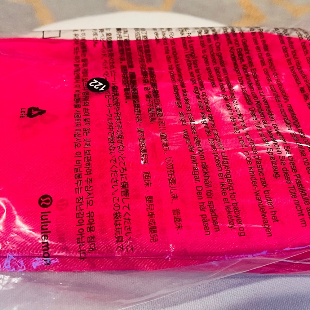lululemon athletica Hot Pink Travel Cosmetic Pouch - Picture 3 of 4